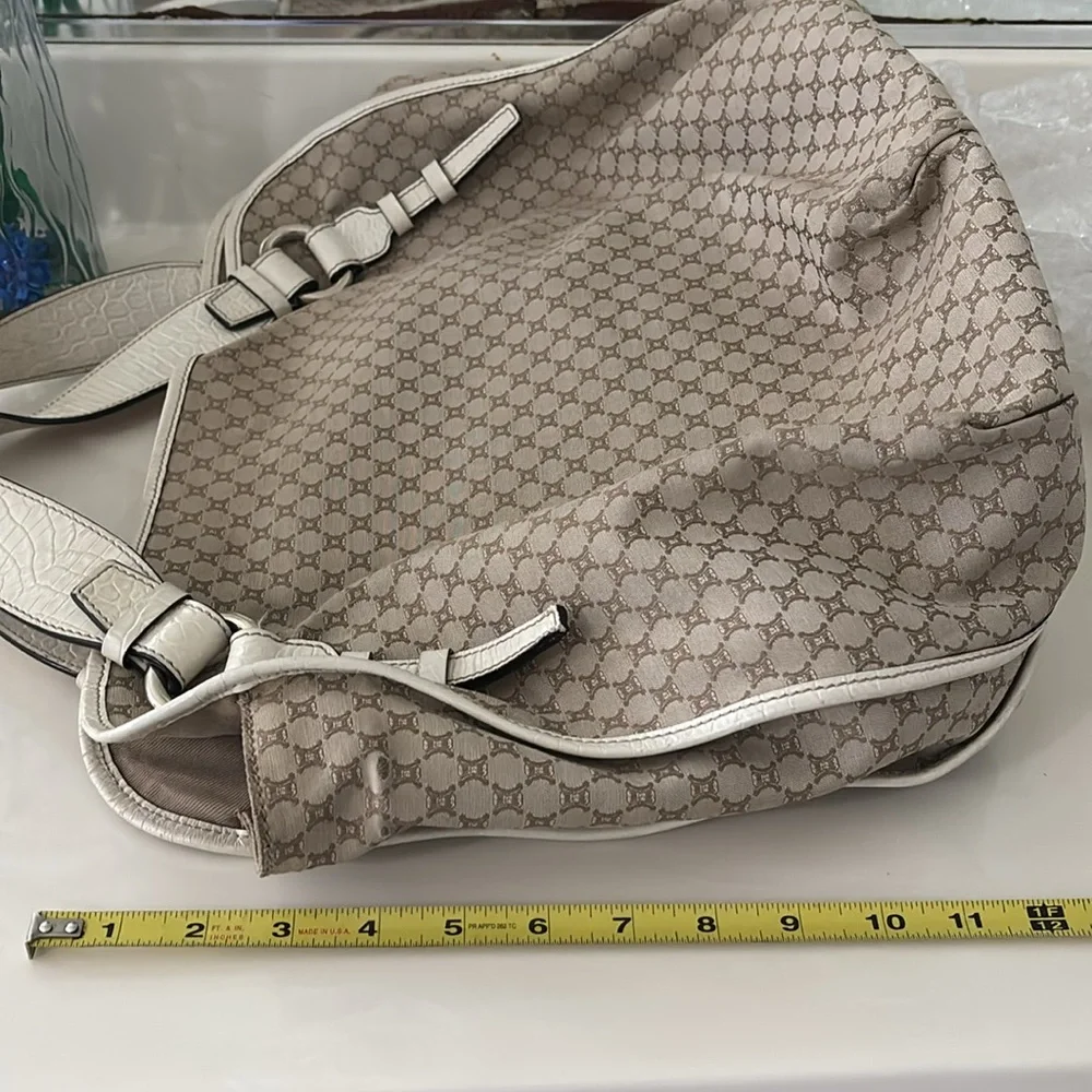Celine macadams tote. Authentic - Picture 13 of 16